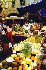 Explore the Parisian food markets